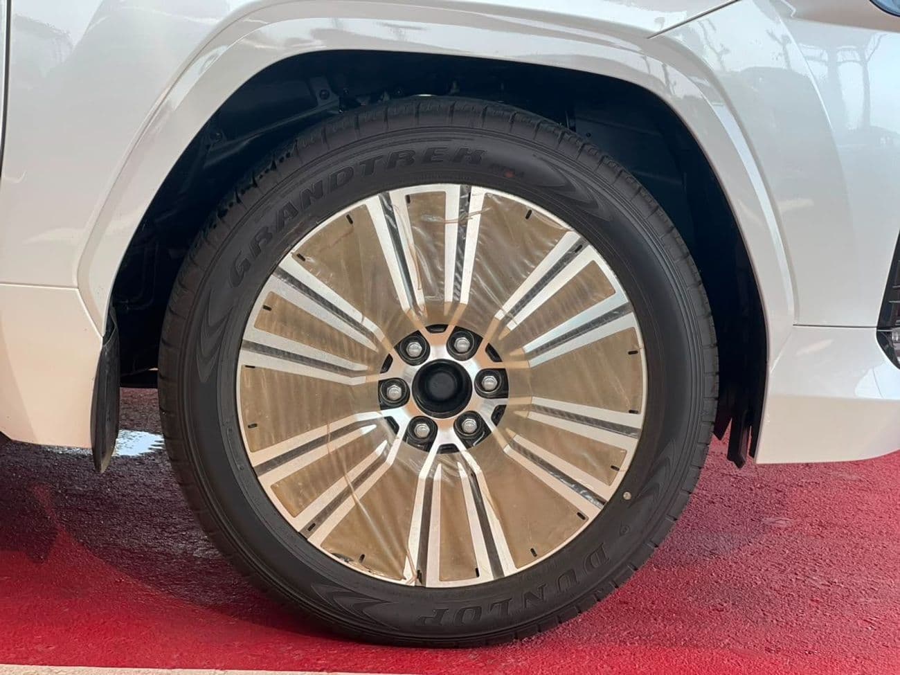 2026 Lexus LX600 SIGNATURE thumbnail 8