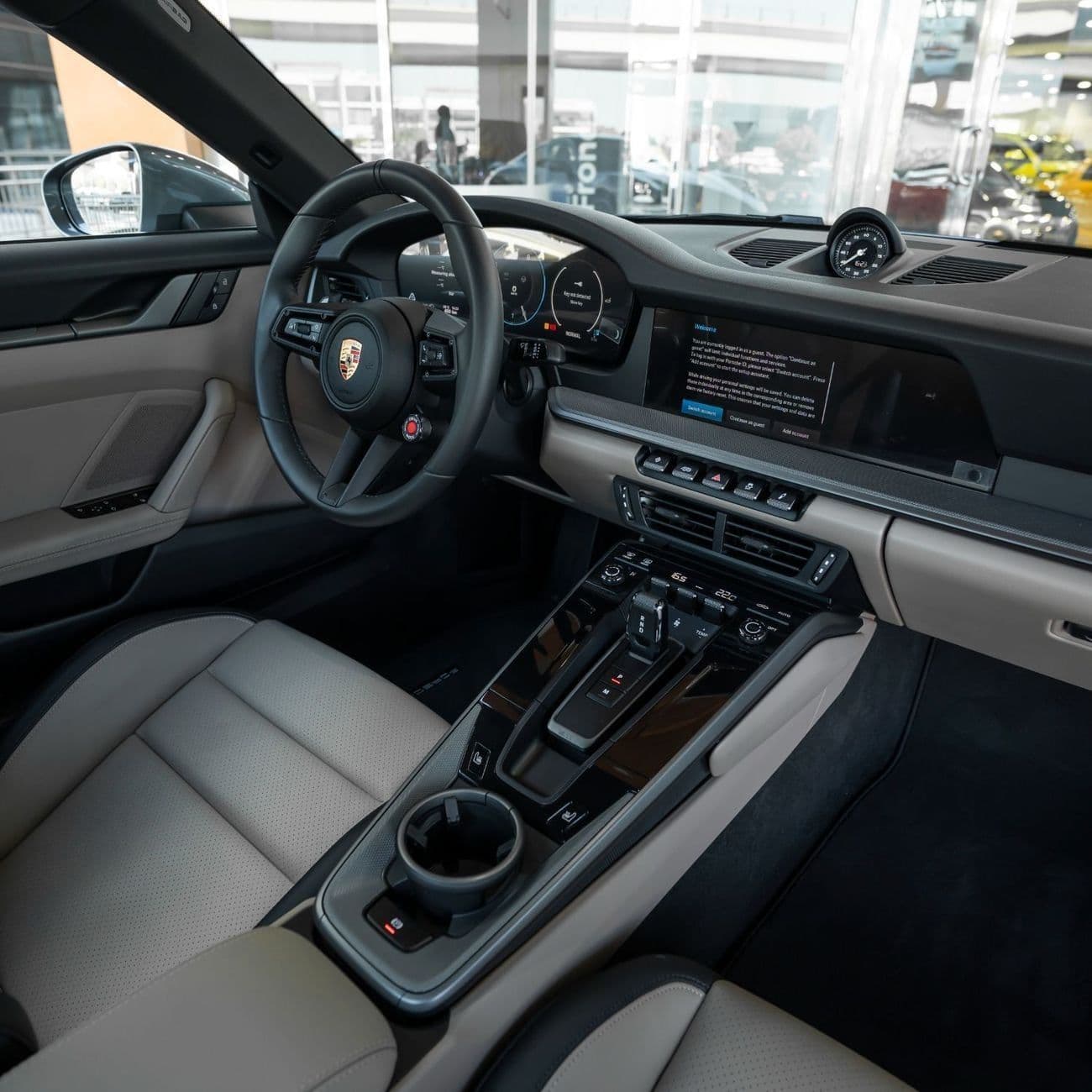 2025 Porsche 911 CARRERA thumbnail 7