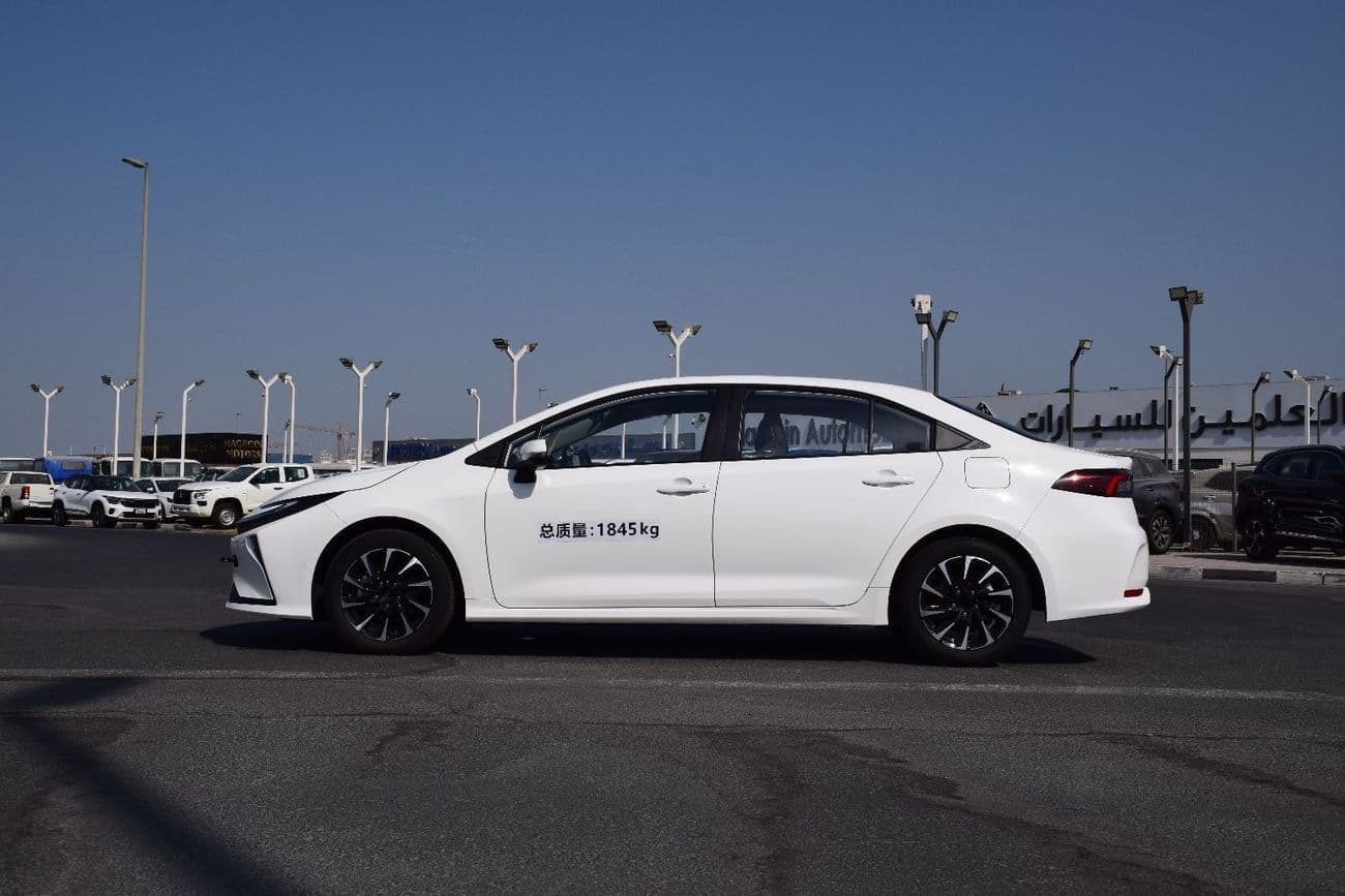 2026 Toyota Corolla XLI HEV thumbnail 7