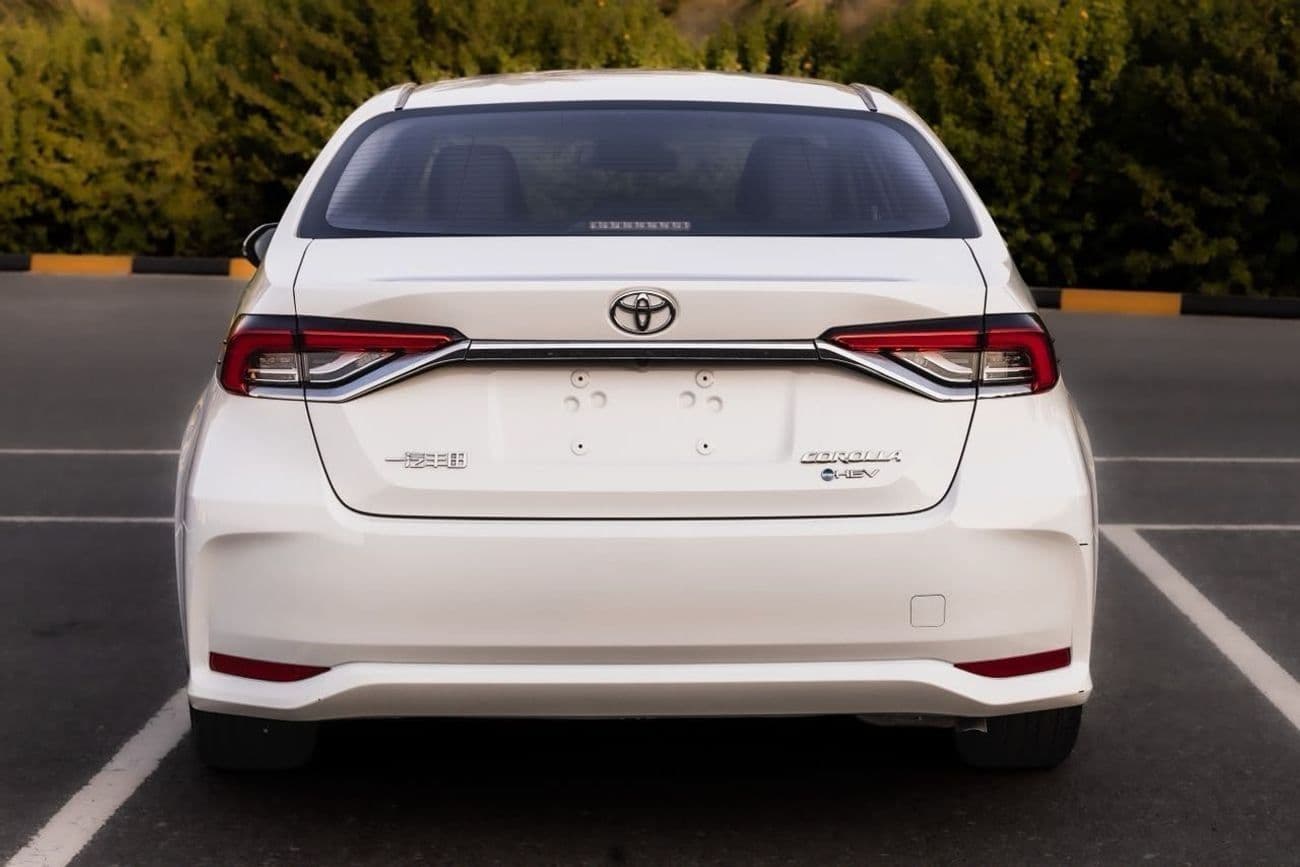 2025 Toyota Corolla XLI EXECUTIVE HEV thumbnail 2