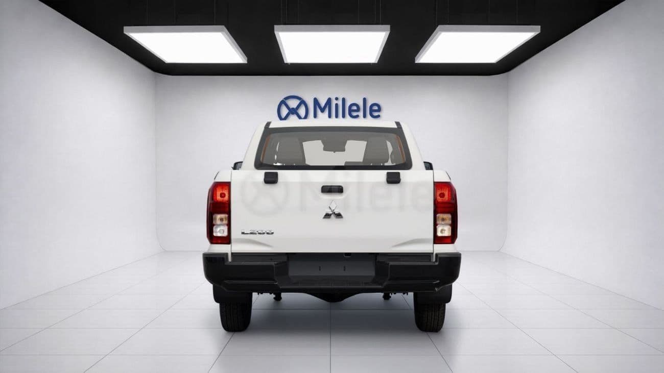 2027 Mitsubishi L200 GL thumbnail 8