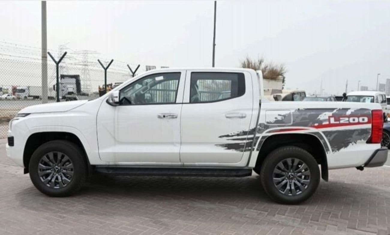 2027 Mitsubishi L200 GL thumbnail 5