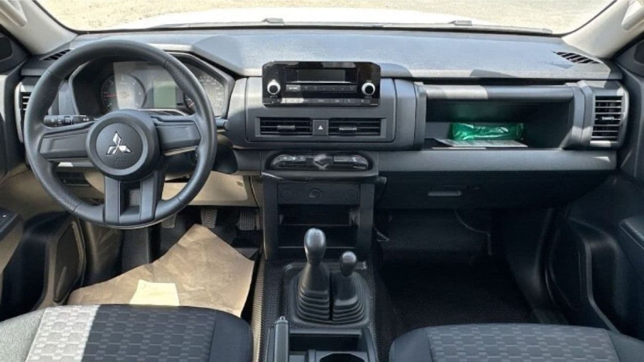 2025 Mitsubishi L200 GL thumbnail 6
