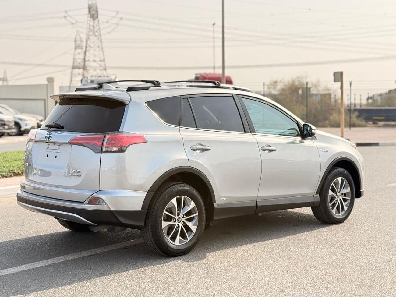 2017 Toyota RAV4 VXR thumbnail 3