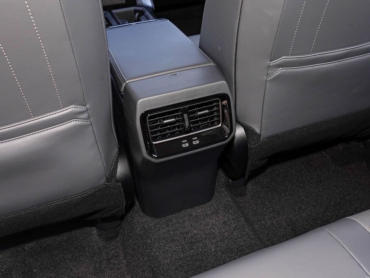 2026 Toyota RAV4 VXR HEV thumbnail 7