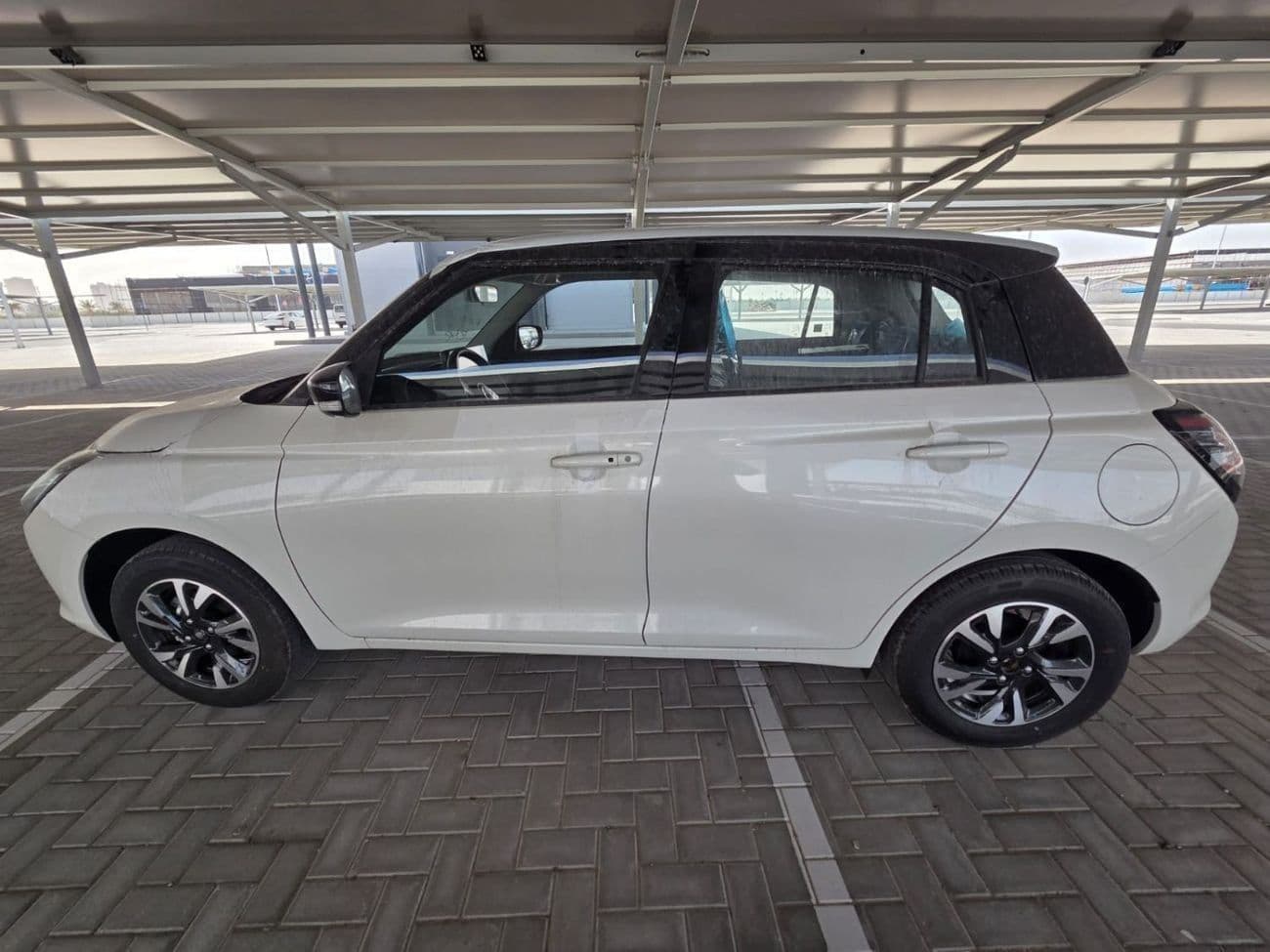 2026 Suzuki Swift GLX thumbnail 8