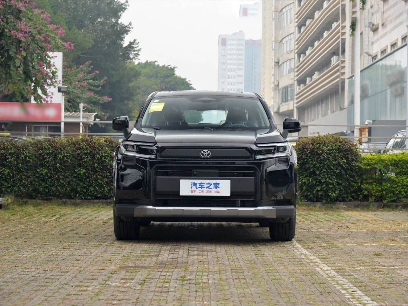 2026 Toyota RAV4 VXR HEV