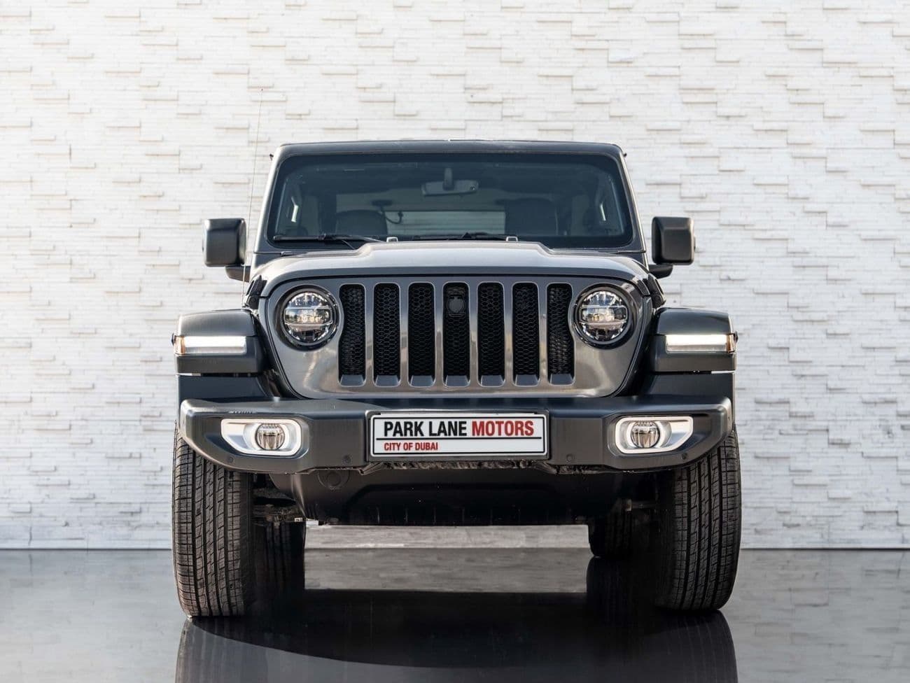 2020 Jeep Wrangler SAHARA thumbnail 3