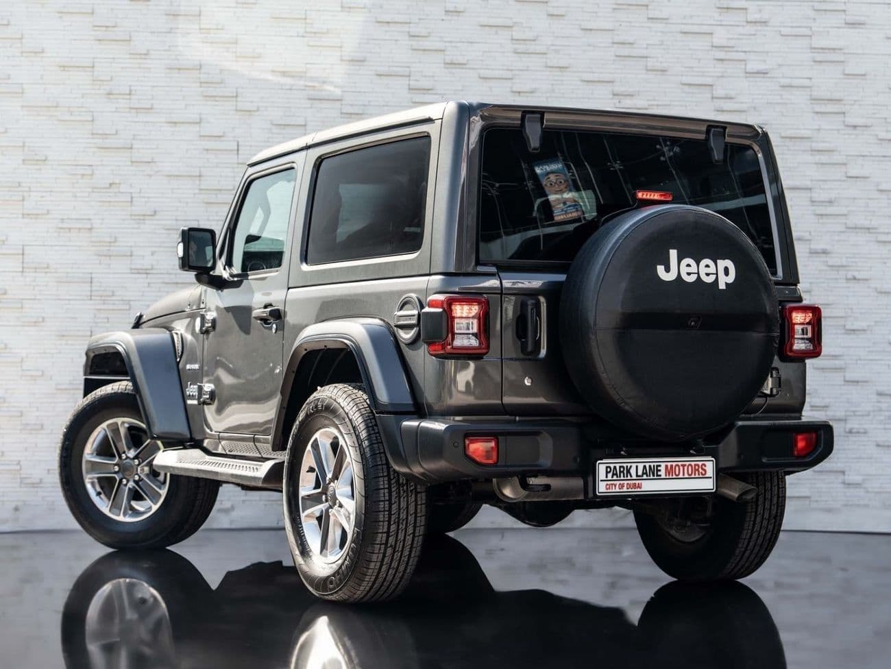 2020 Jeep Wrangler SAHARA thumbnail 2