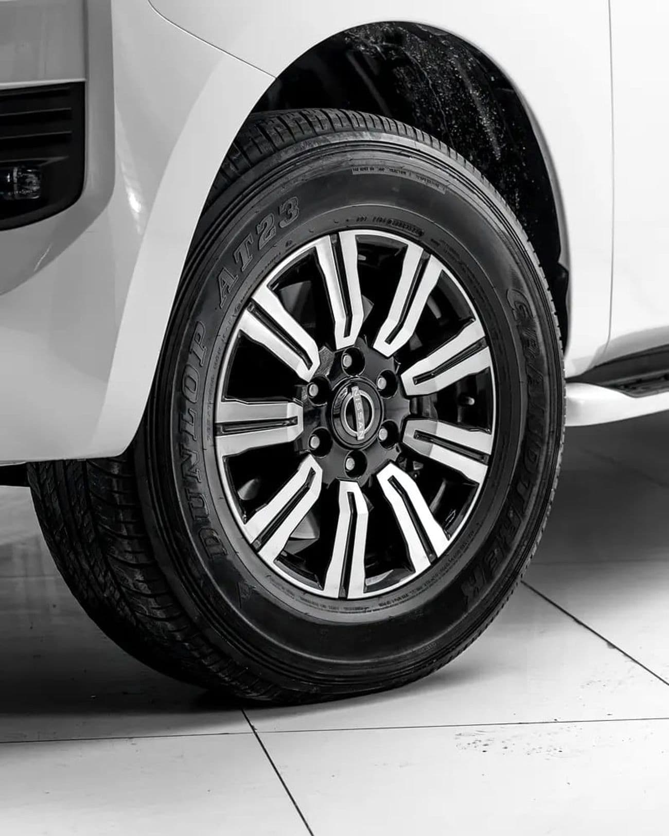 2024 Nissan Patrol SE T2 thumbnail 3