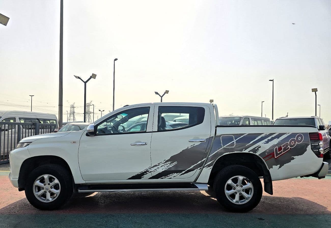 2022 Mitsubishi L200 GLX TOP thumbnail 5