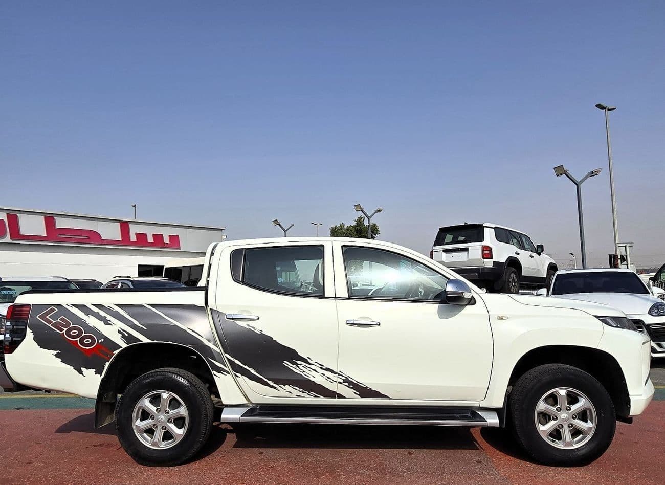 2022 Mitsubishi L200 GLX TOP thumbnail 4
