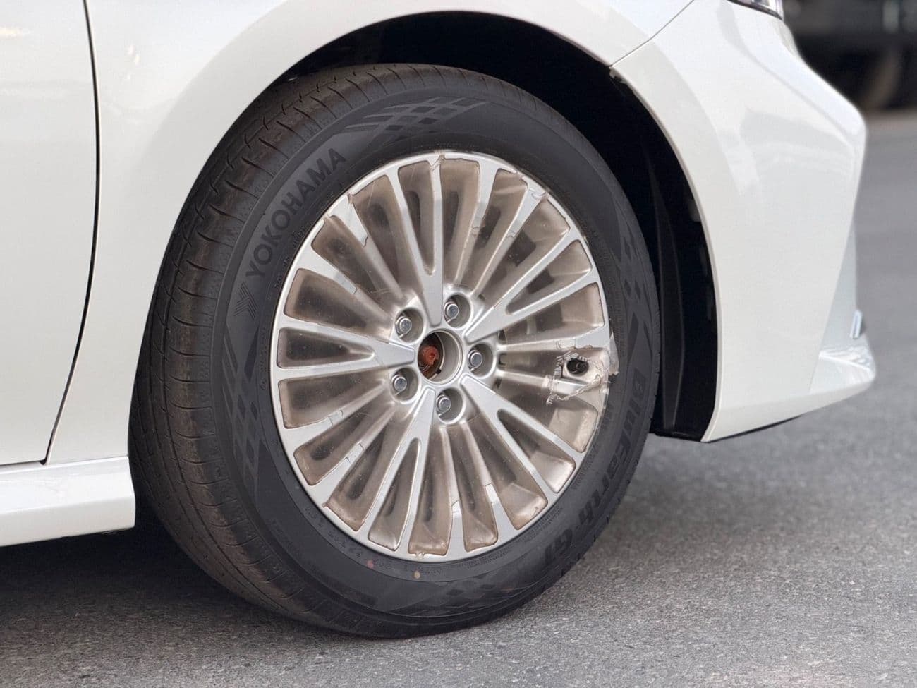 2026 Toyota Camry LE thumbnail 8