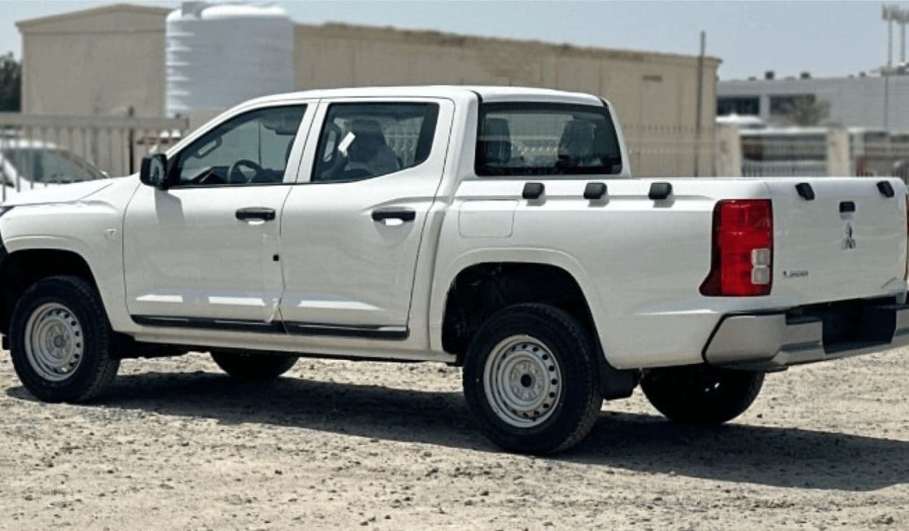 2025 Mitsubishi L200 GL thumbnail 2