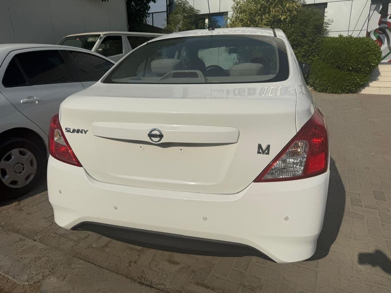 2022 Nissan Sunny SL thumbnail 6