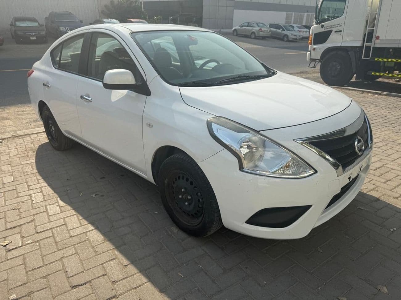 2022 Nissan Sunny SL