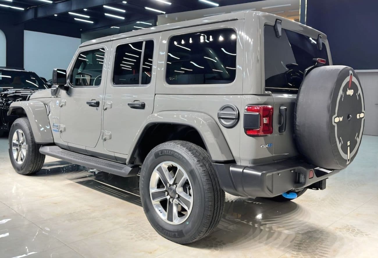 2022 Jeep Wrangler SAHARA thumbnail 3