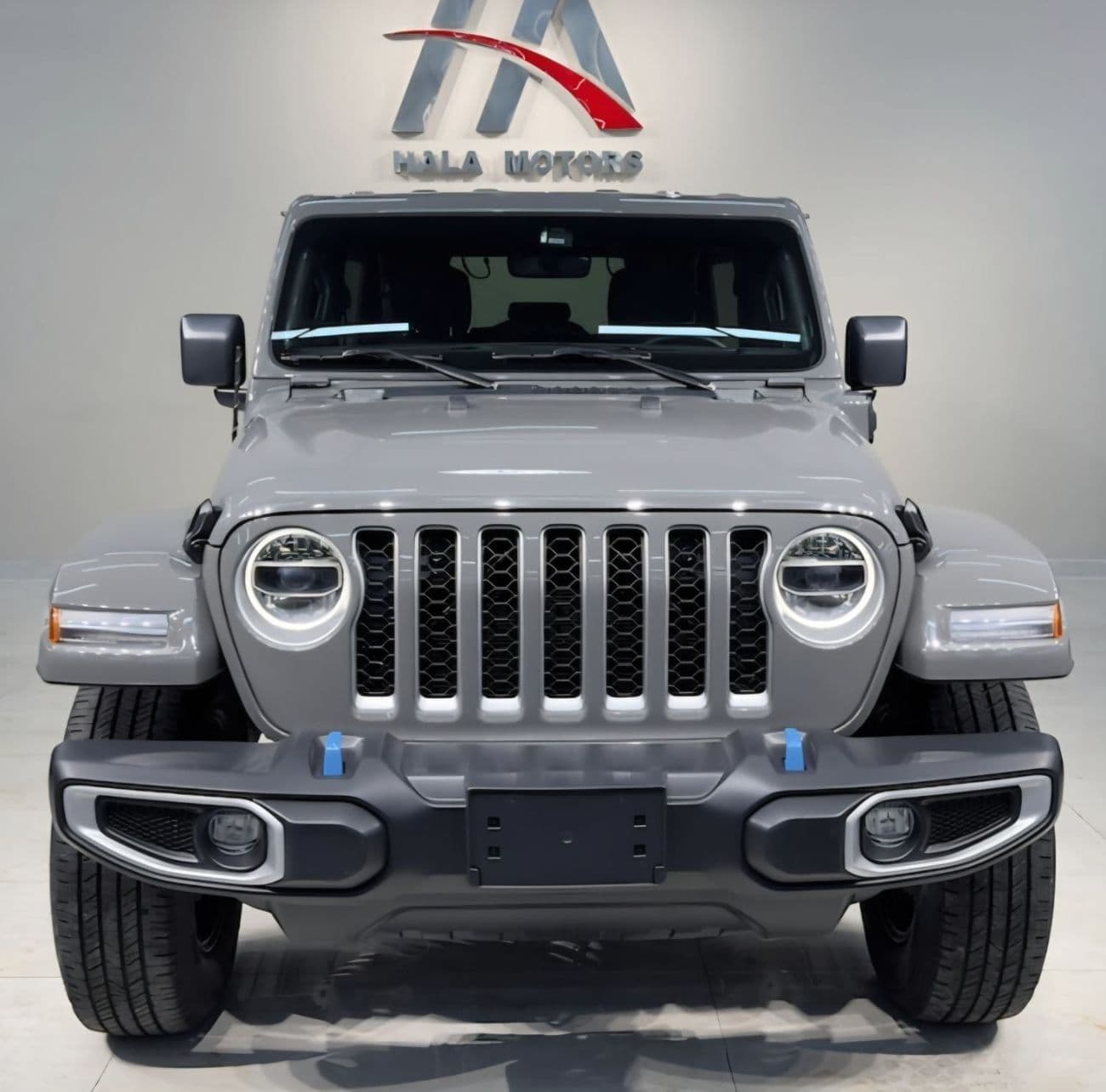 2022 Jeep Wrangler SAHARA thumbnail 2