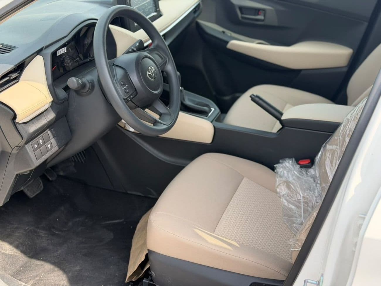 2026 Toyota Yaris E thumbnail 6