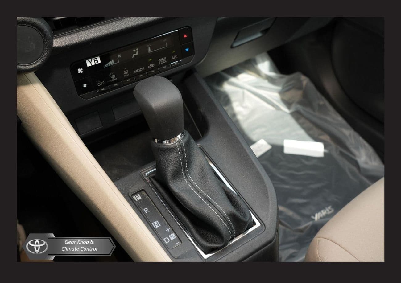 2026 Toyota Yaris E thumbnail 8