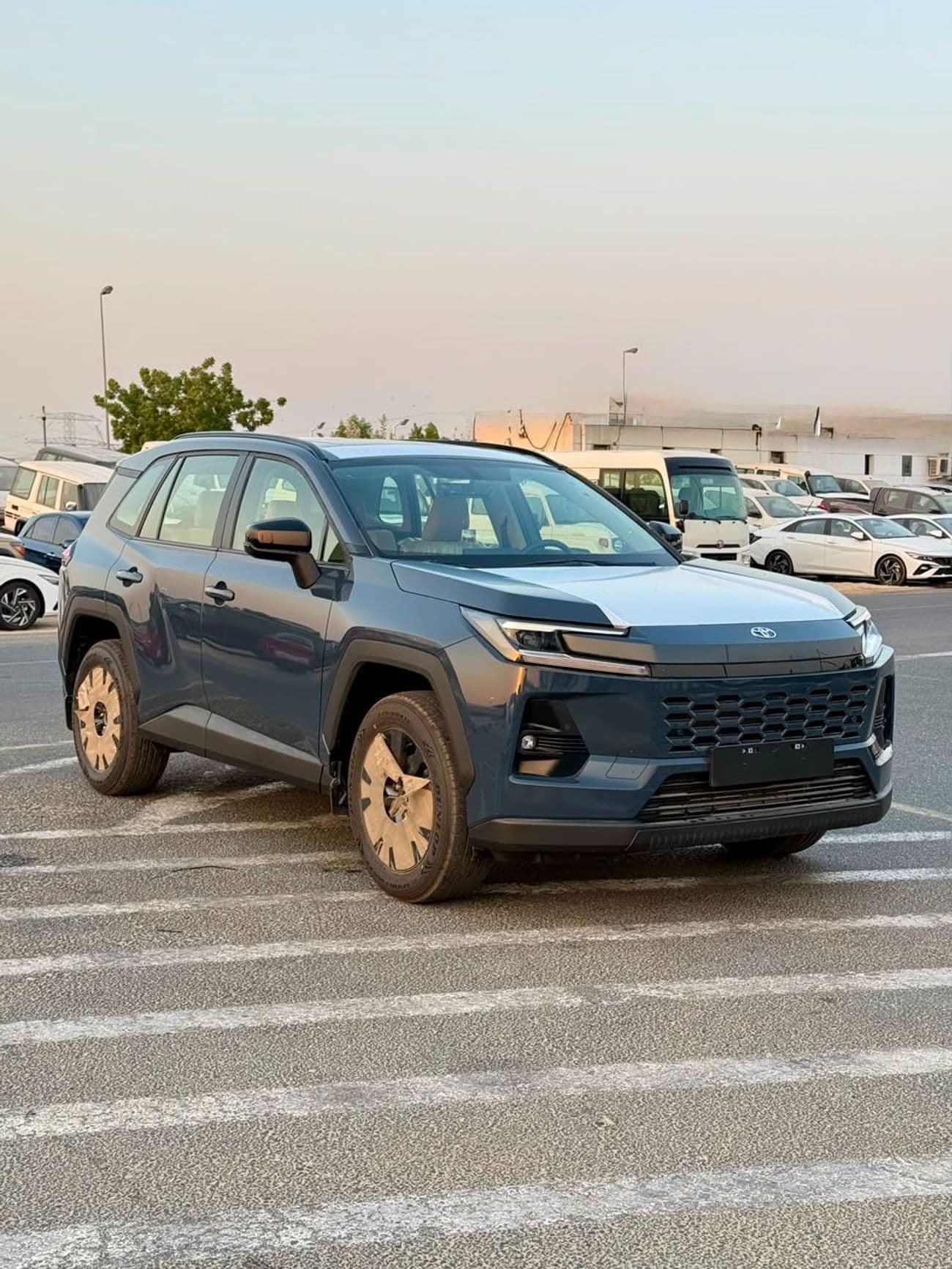 2026 Toyota RAV4 XLE thumbnail 2