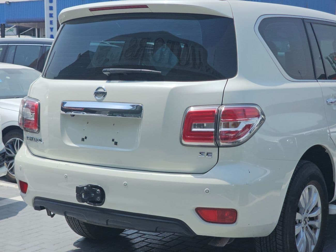 2017 Nissan Patrol SE T2 LEATHER thumbnail 7