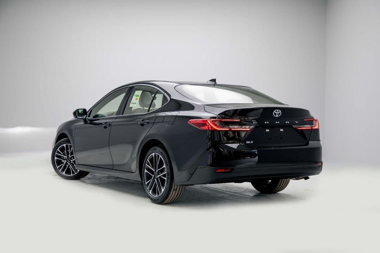 2026 Toyota Camry GLE thumbnail 5