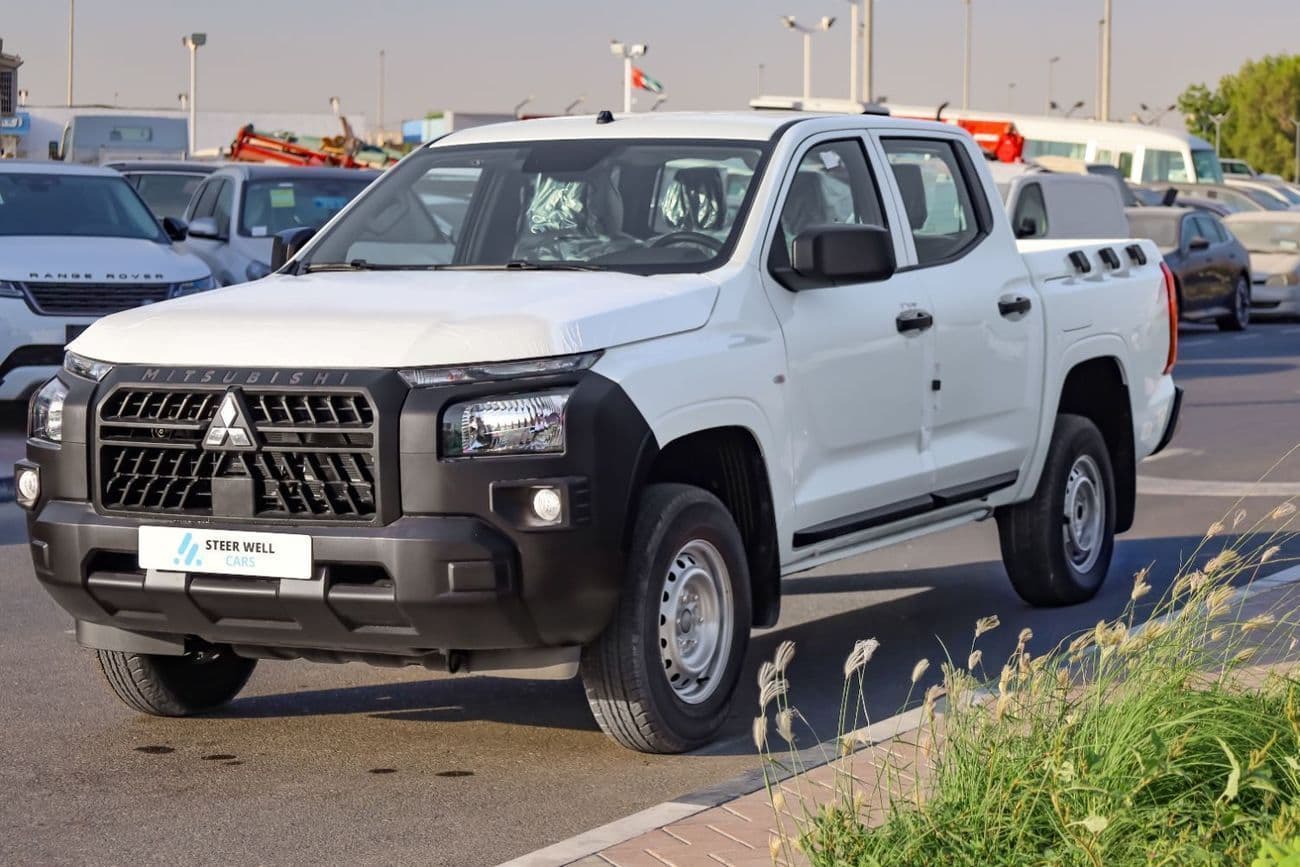 2027 Mitsubishi L200 GL 4WD Petrol thumbnail 3