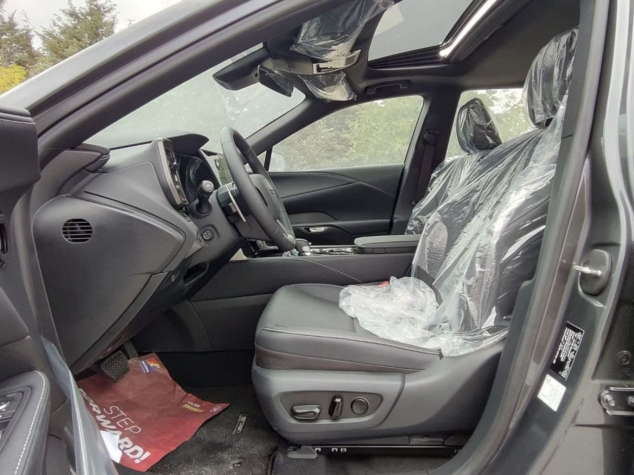2025 Lexus RX350 2.5L HYBRID thumbnail 6