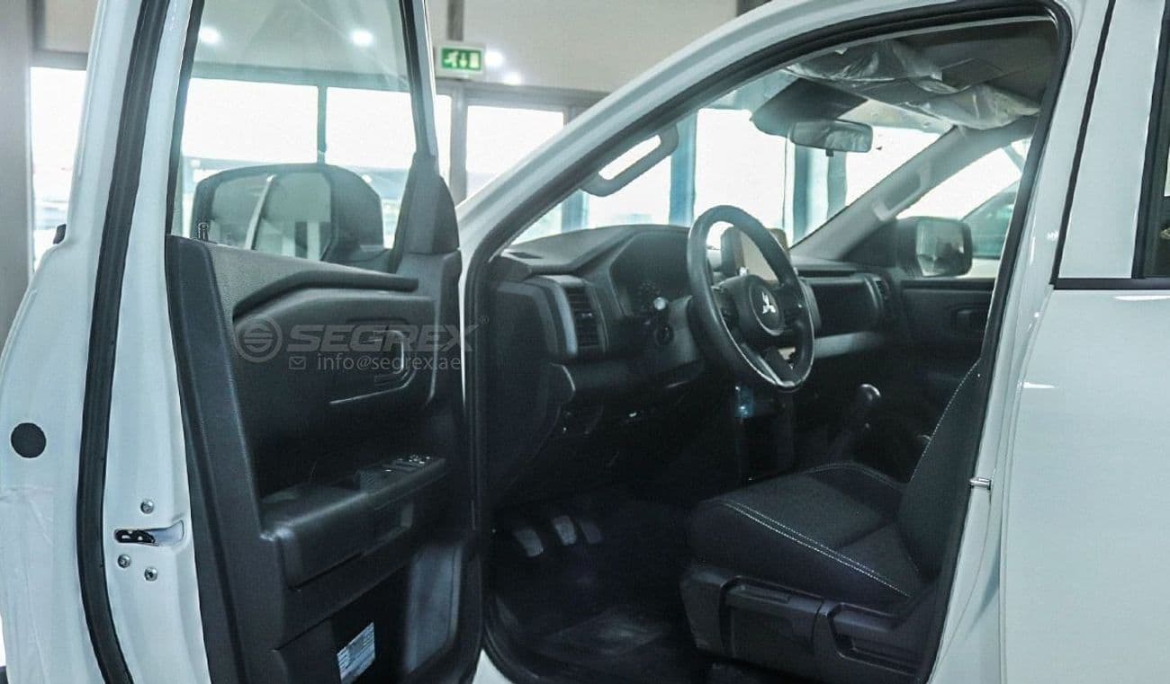 2027 Mitsubishi L200 thumbnail 8