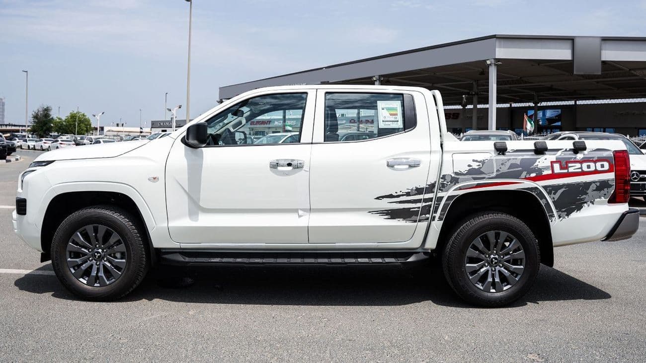 2026 Mitsubishi L200 thumbnail 3