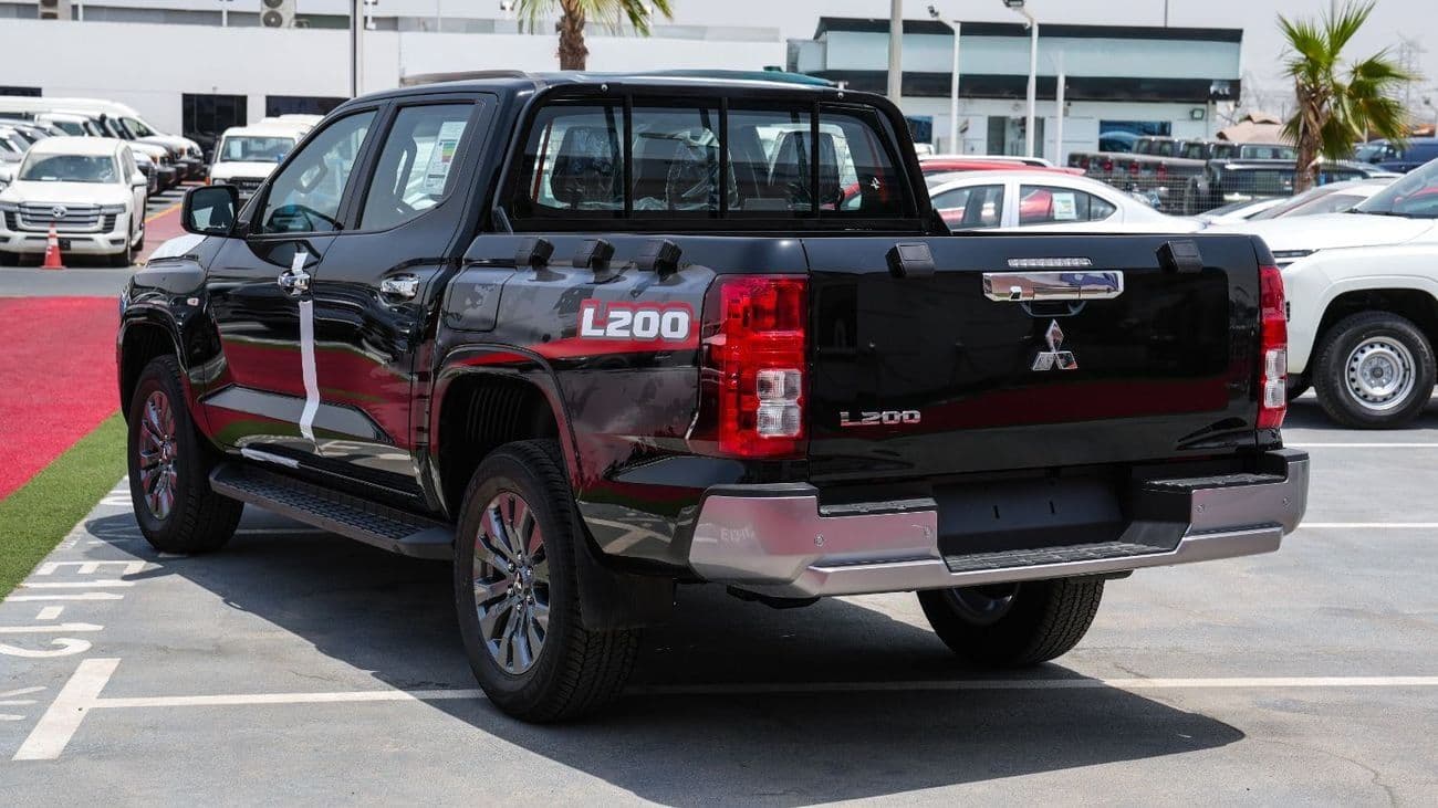 2026 Mitsubishi L200 thumbnail 4