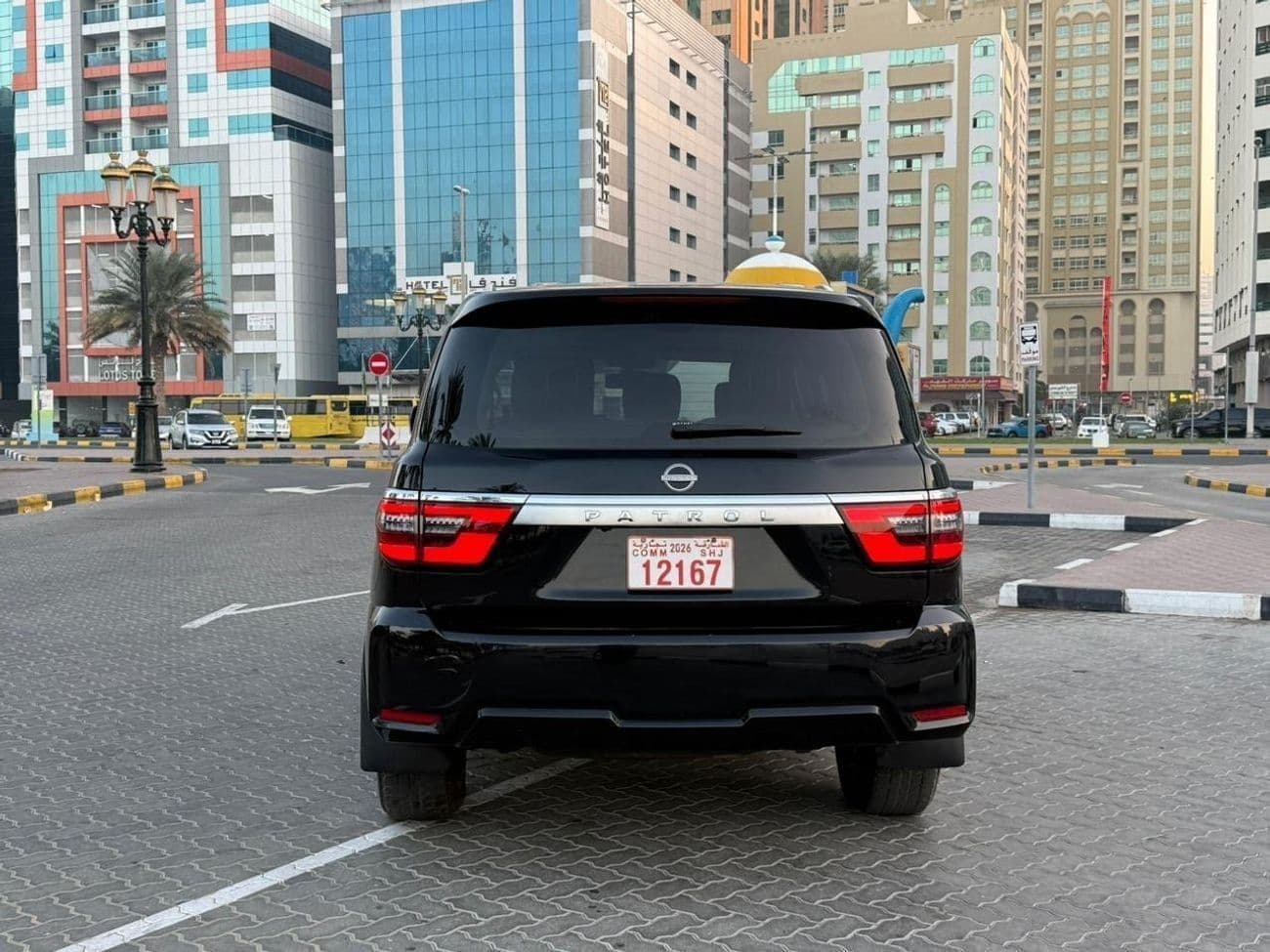 2023 Nissan Patrol LE TITANIUM thumbnail 7