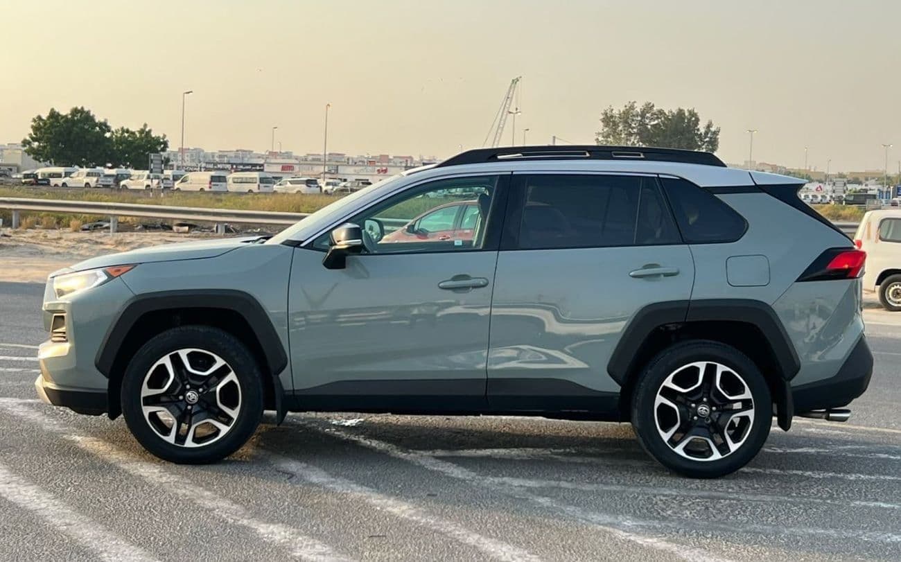 2021 Toyota RAV4 ADVENTURE thumbnail 6