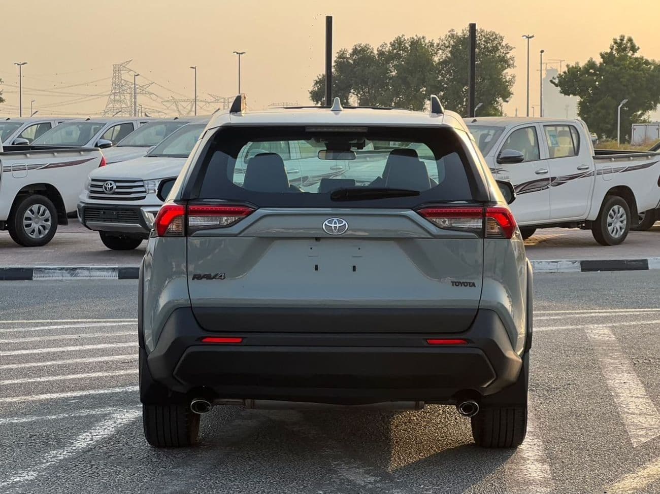 2021 Toyota RAV4 ADVENTURE thumbnail 7