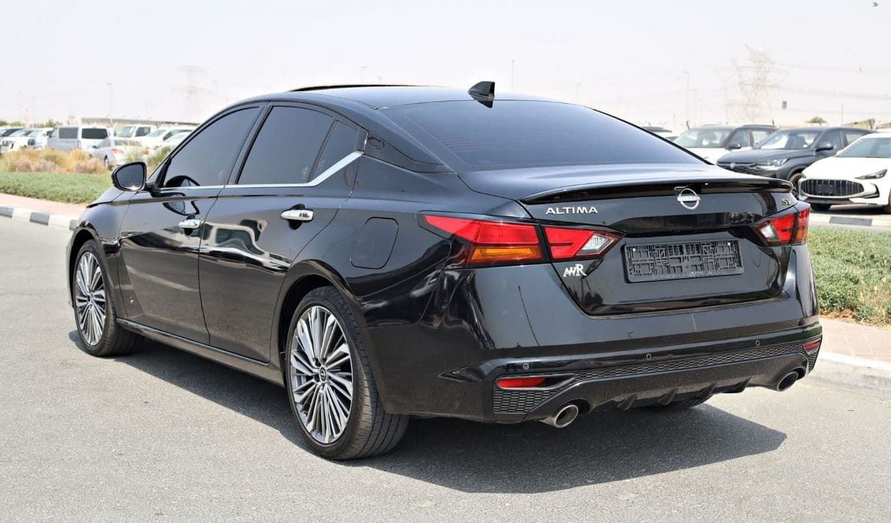 2025 Nissan Altima SV thumbnail 7