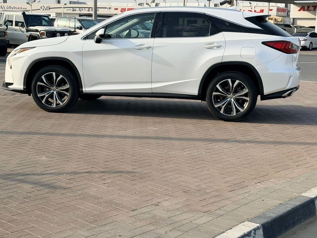 2017 Lexus RX350 PRESTIGE thumbnail 4