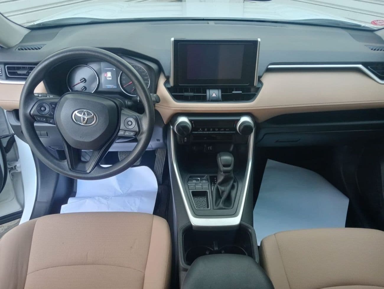 2023 Toyota RAV4 EXR thumbnail 5