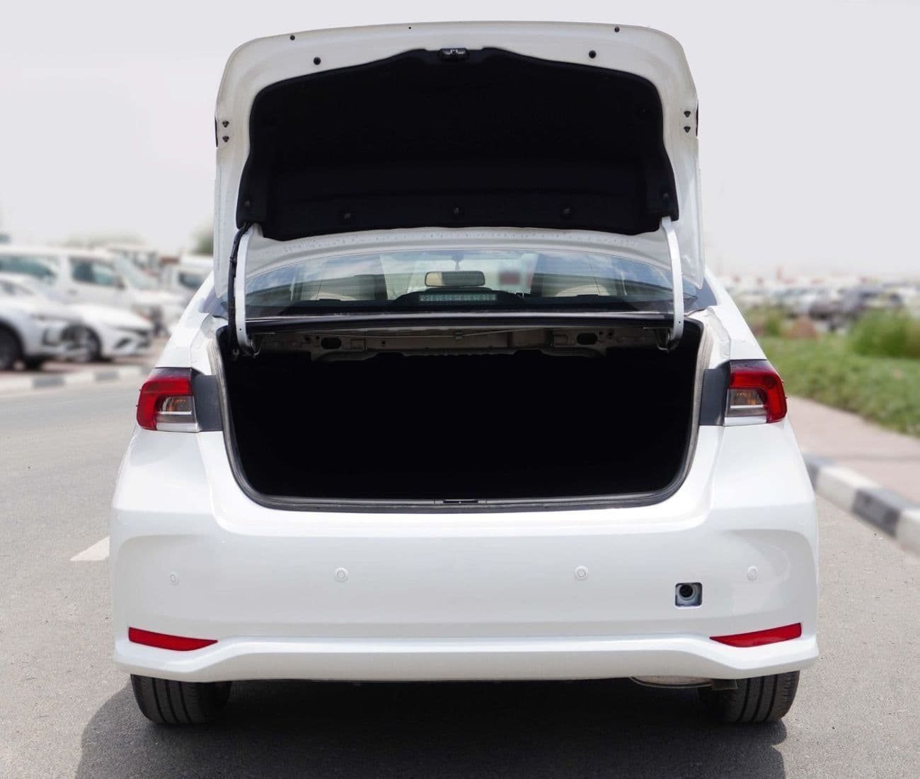 2025 Toyota Corolla XLI thumbnail 7