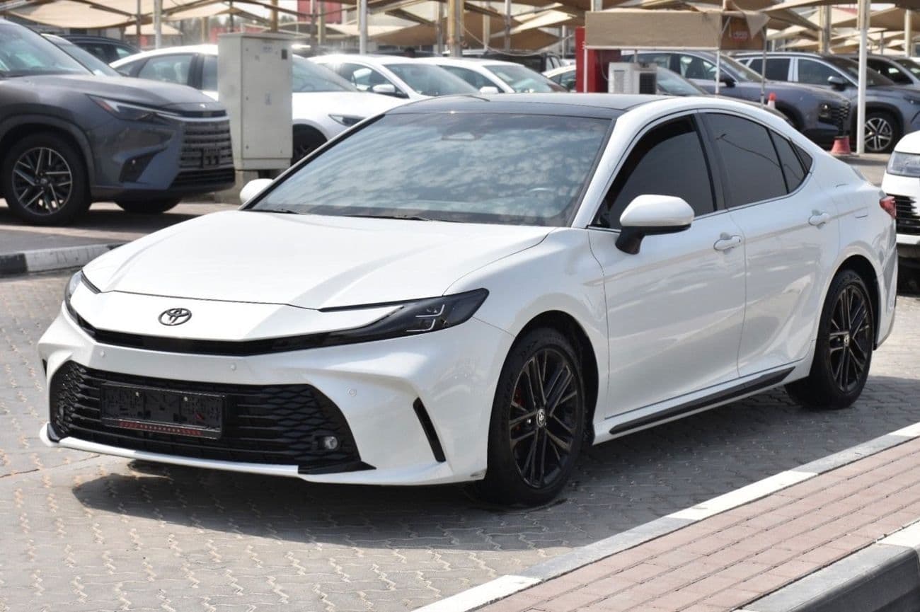 2025 Toyota Camry SPORT HEV thumbnail 2