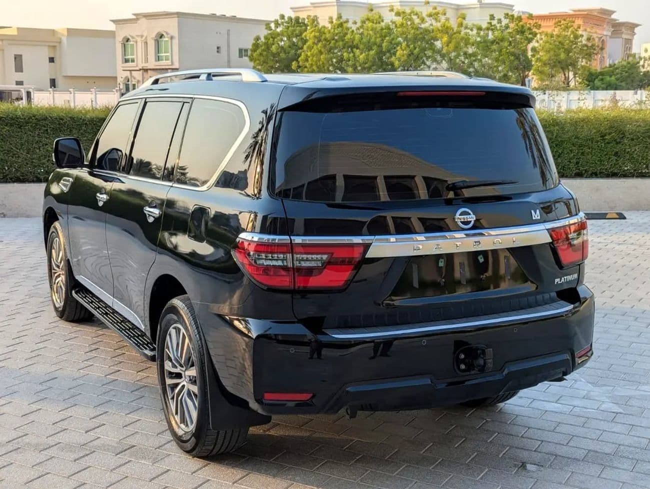 2020 Nissan Patrol SE PLATINUM CITY thumbnail 6