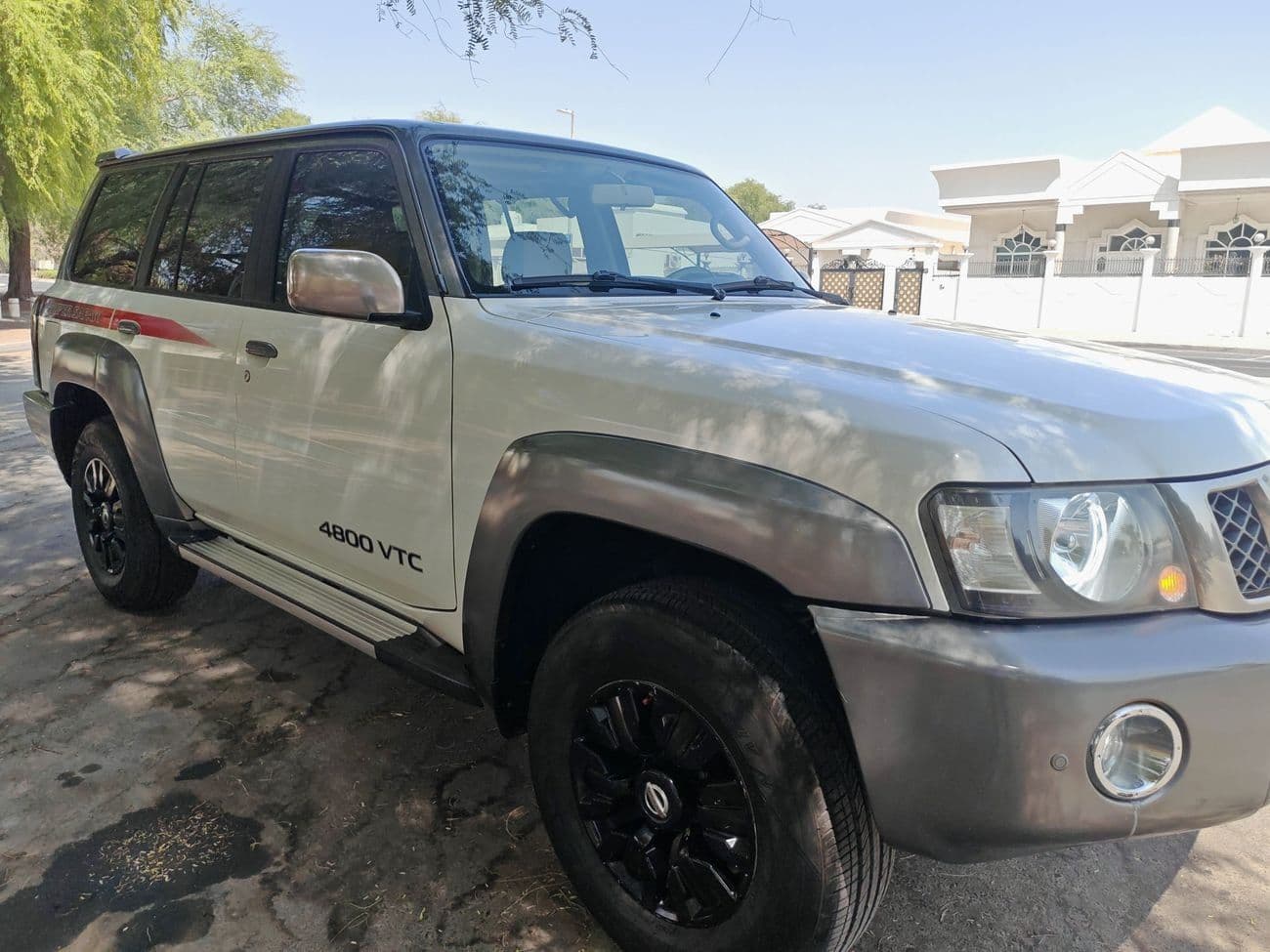 2017 Nissan Patrol SUPER SAFARI T1 thumbnail 2