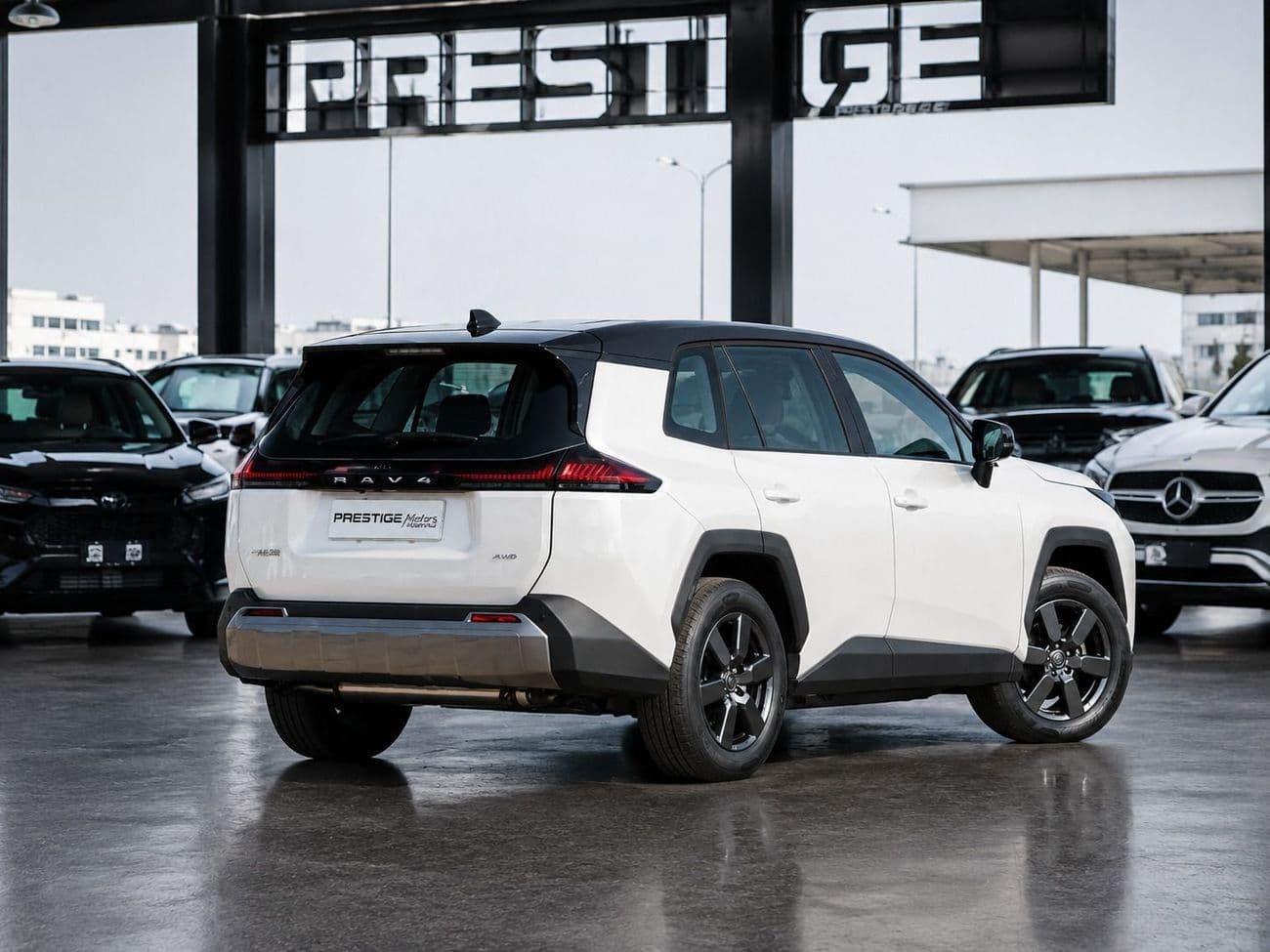 2026 Toyota RAV4 Luxury Edition thumbnail 2