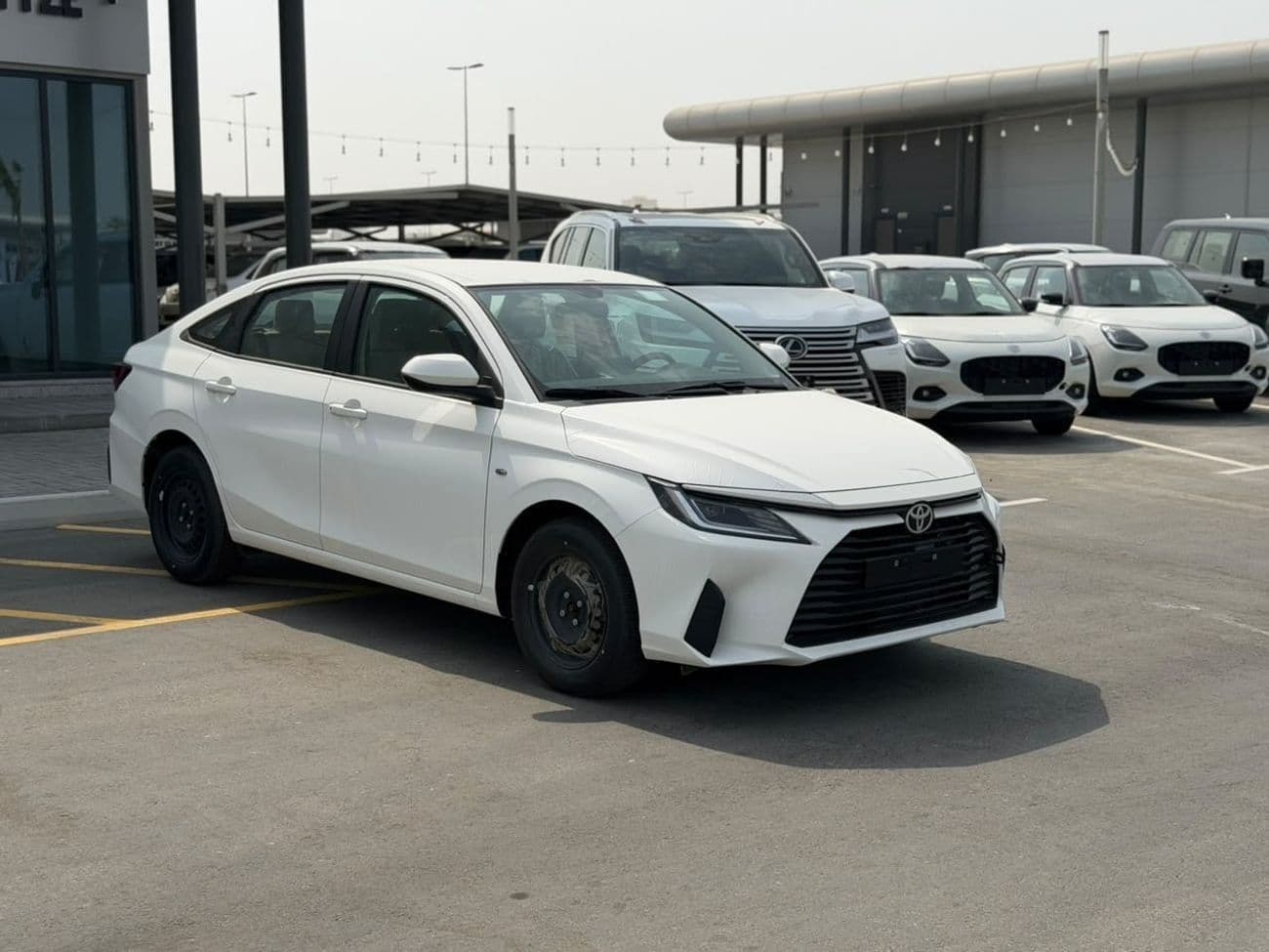 2026 Toyota Yaris E thumbnail 5