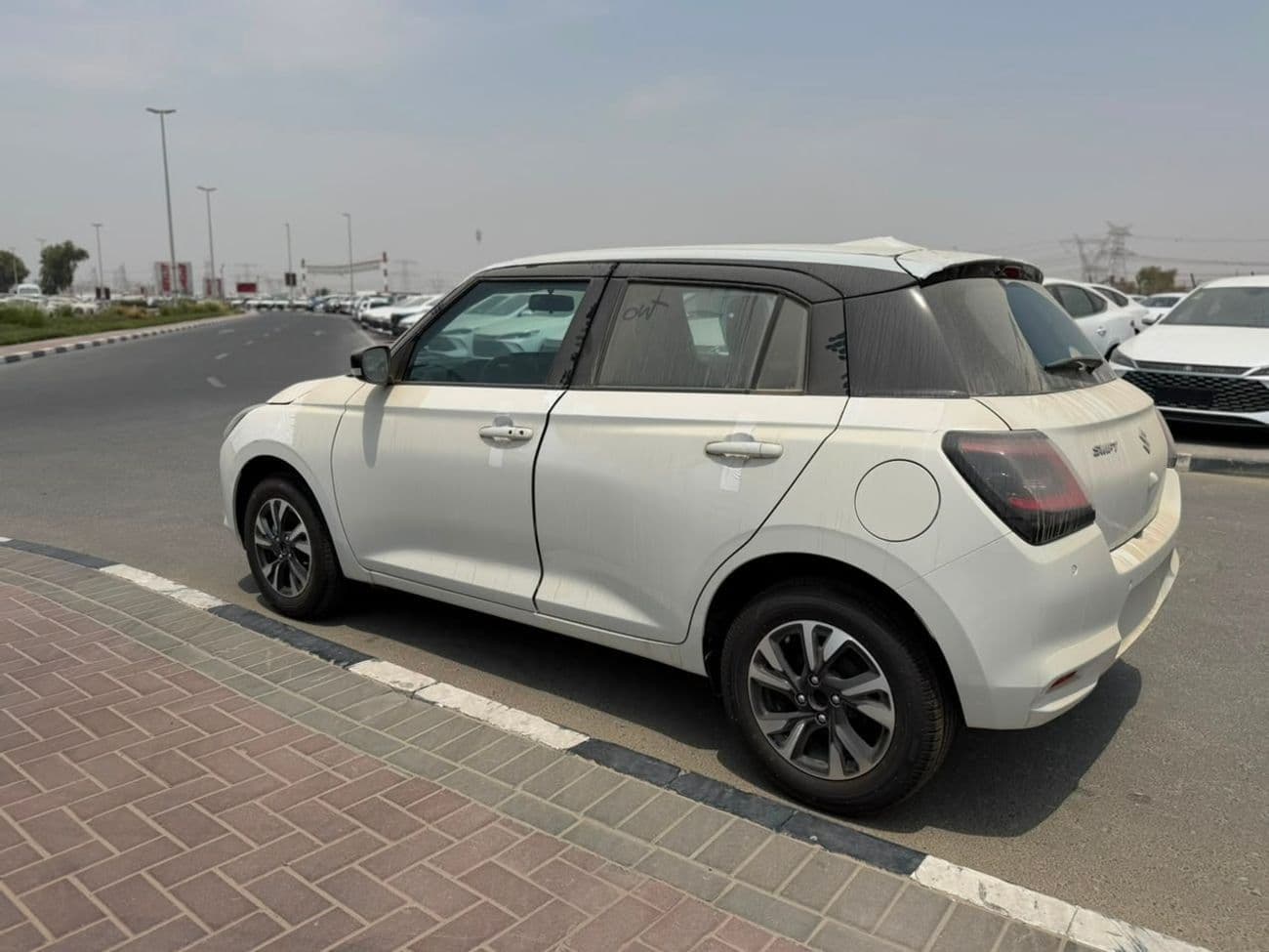 2026 Suzuki Swift GLX thumbnail 4