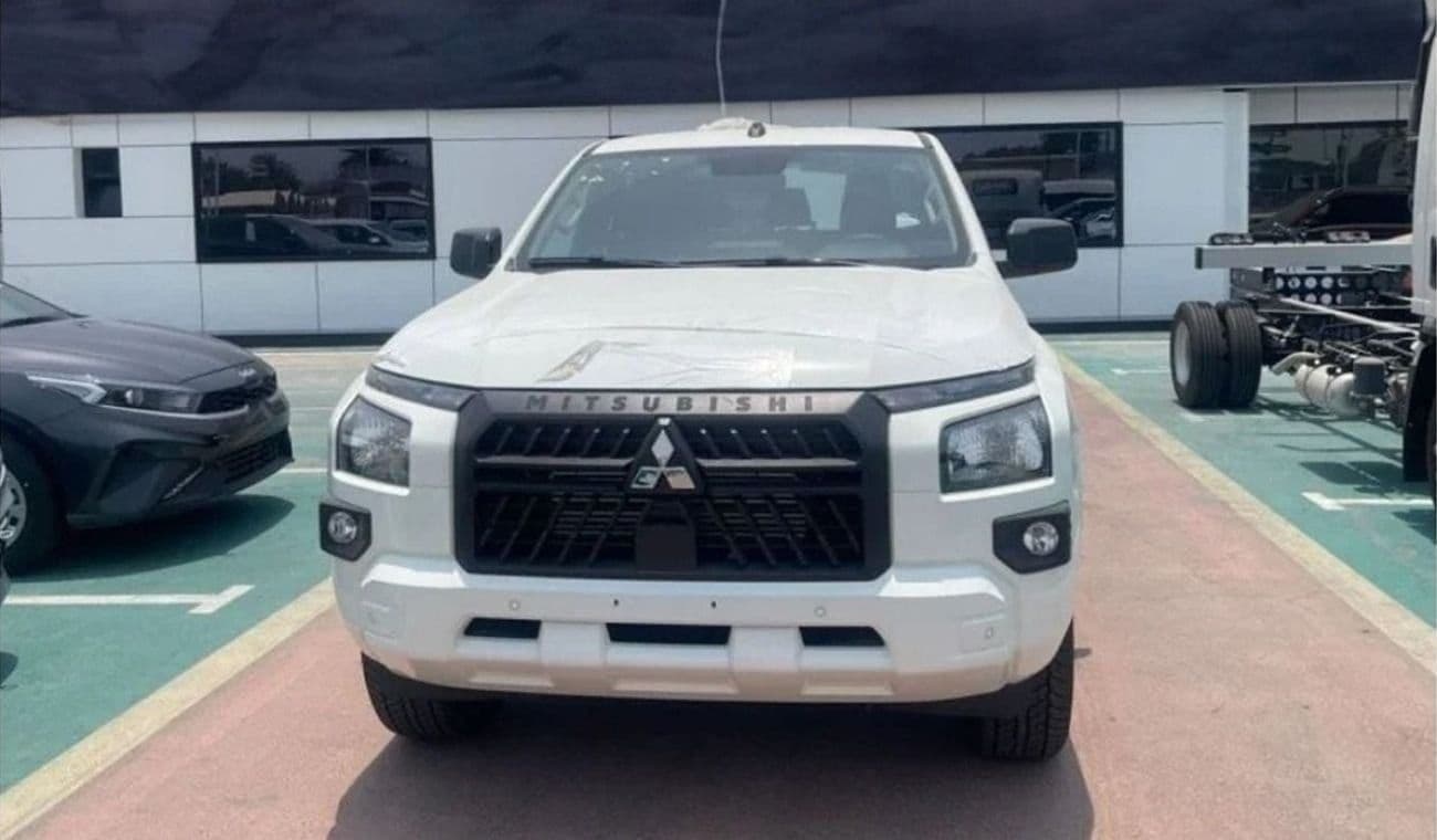 2025 Mitsubishi L200 GLS thumbnail 2