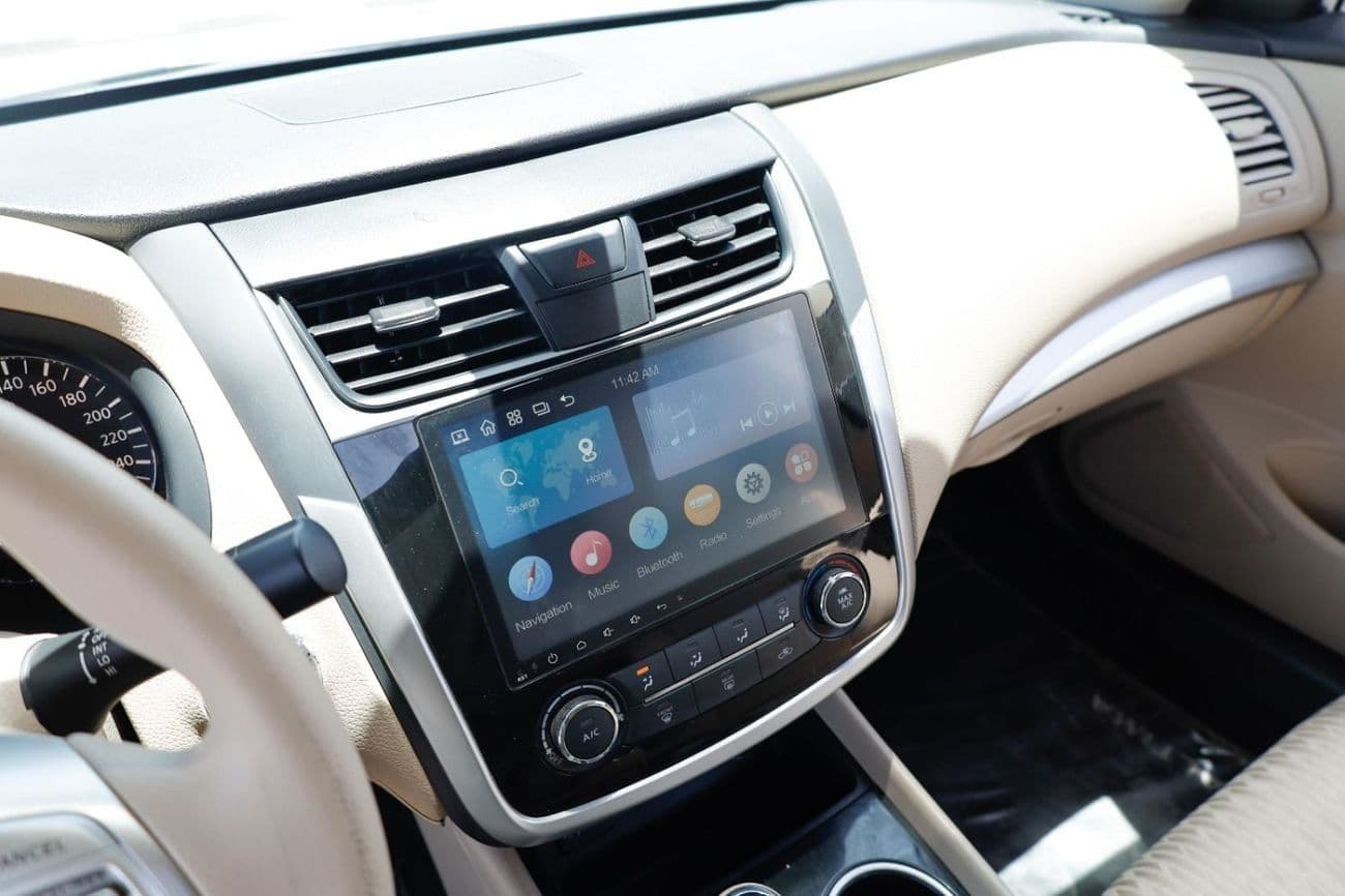 2018 Nissan Altima SV thumbnail 7