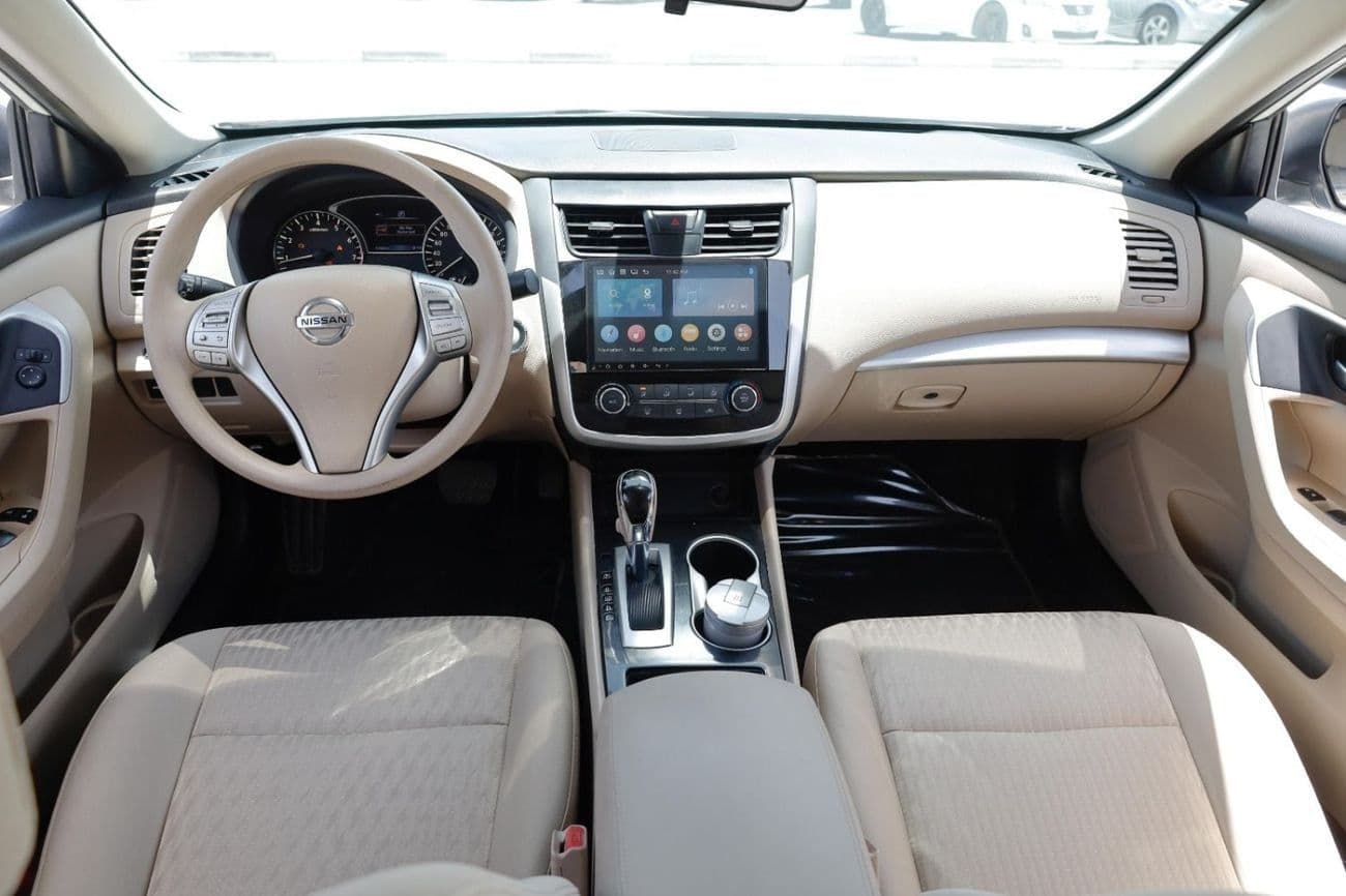 2018 Nissan Altima SV thumbnail 8
