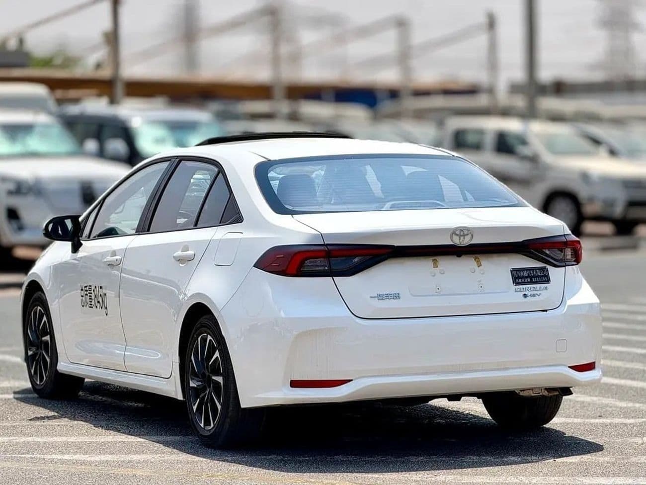 2026 Toyota Corolla XLI HEV thumbnail 4