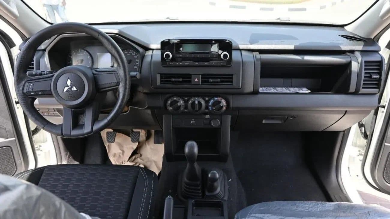 2024 Mitsubishi L200 GL thumbnail 7